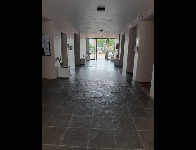 2 BEDROOM APARTMENT FOR SALE IN UMHLANGA RIDGE